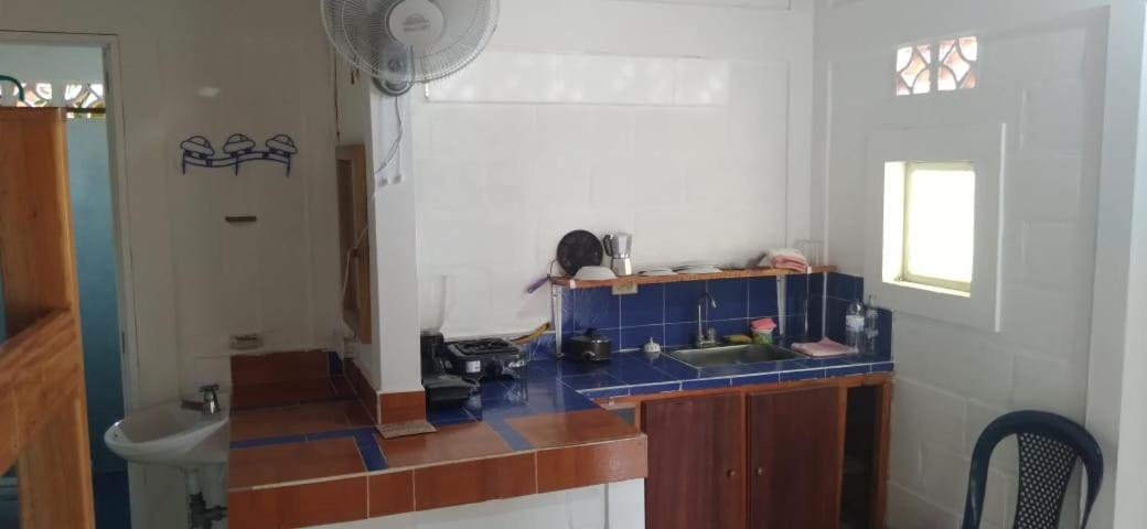 Habitacion Triple Con Cocina Y Bano Privado Necoclí Exterior photo